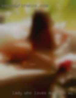 Lady who in Madison, WI love's sex with a horny cpl.